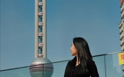 打美女屁股打到红gif动态图